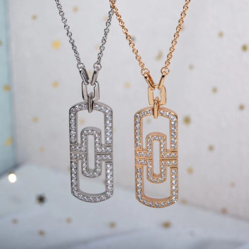 Paper clip Necklace