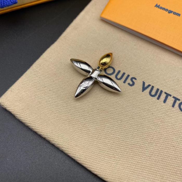 Water drop pearl earrings