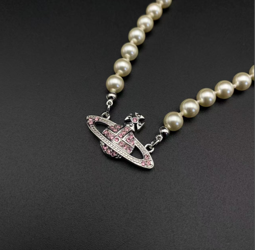 Pink diamond pearl Saturn necklace
