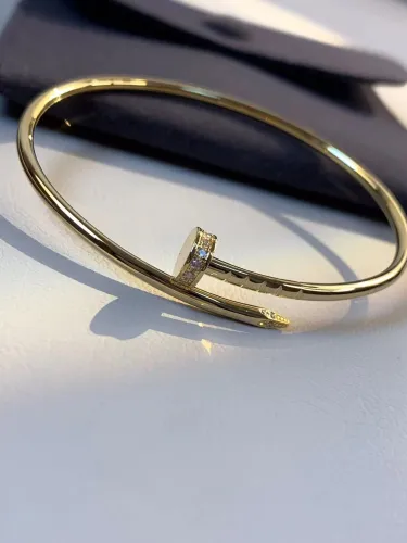 Fine Edition Bracelet with Drill Nail
