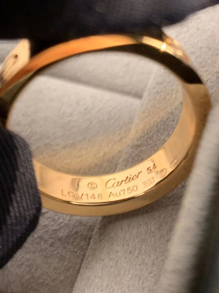 4mm smooth tricolor V gold diamond ring