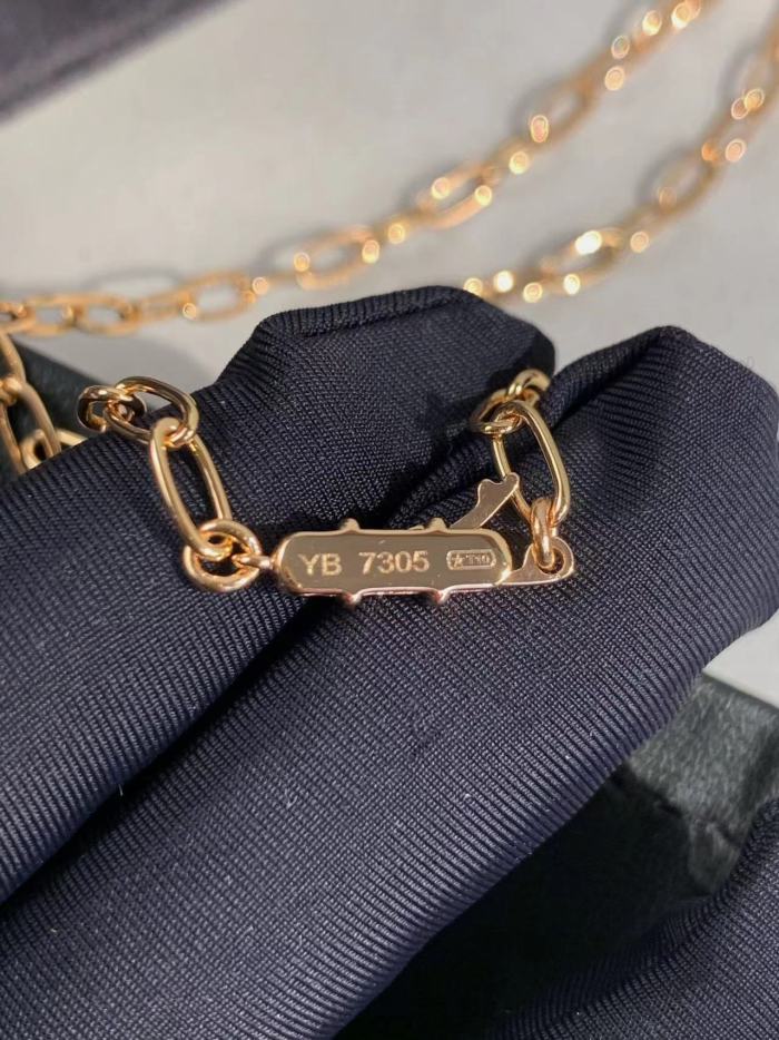 Full diamond nail necklace