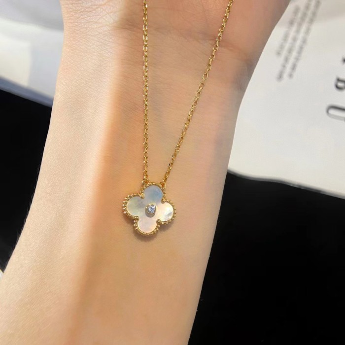 Diamond Four Leaf Grass Necklace