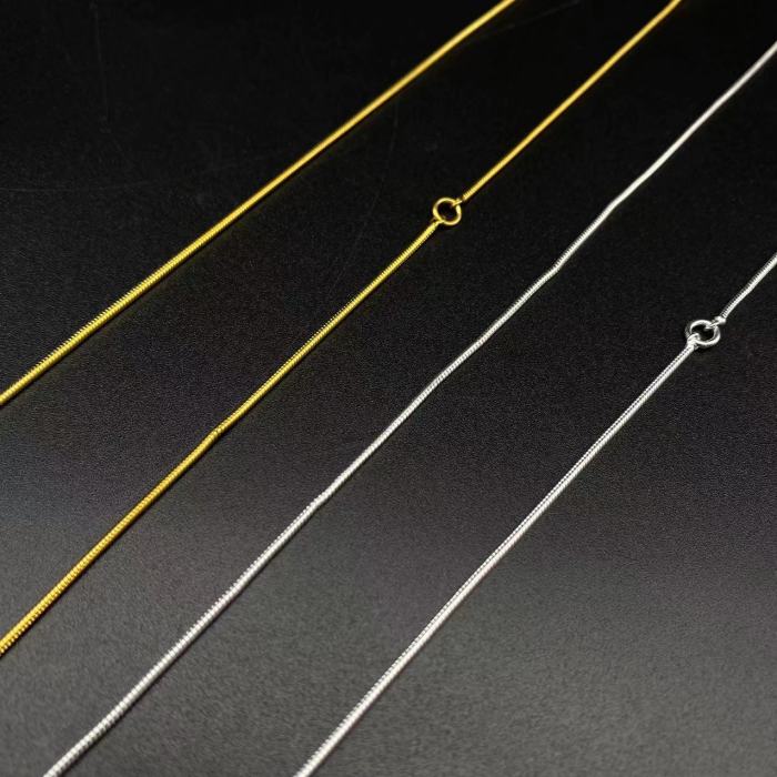 Pure 925 Silver Whale Pendant Embossed Necklace