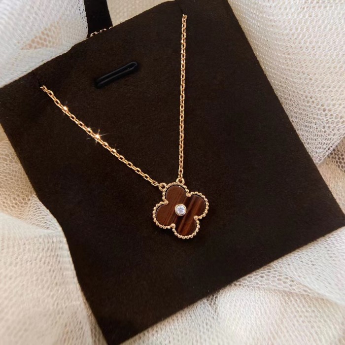 Diamond Four Leaf Grass Necklace