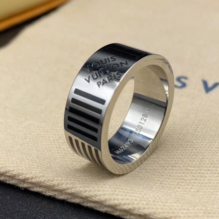 Striped embossed ring