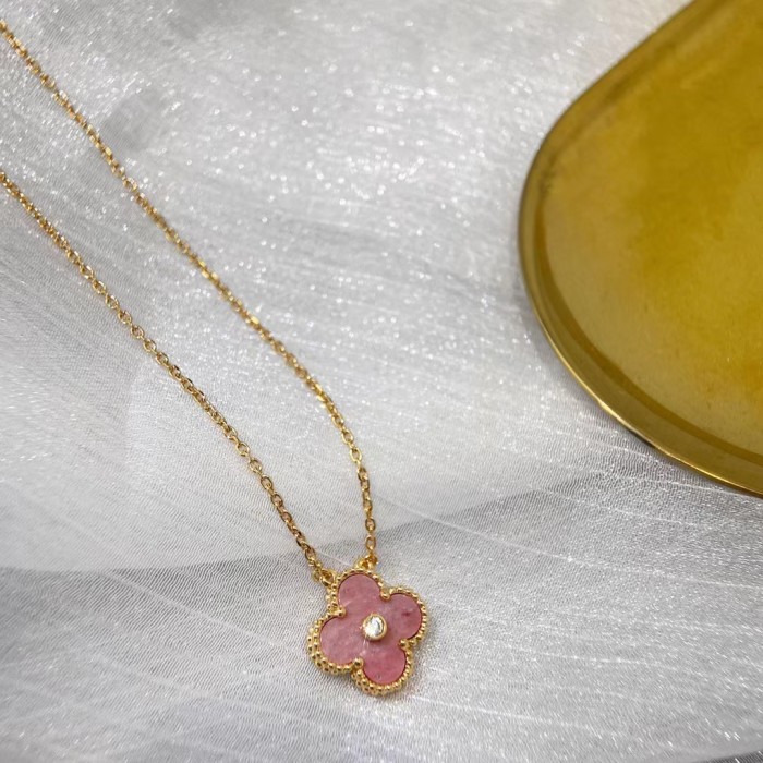 Diamond Four Leaf Grass Necklace