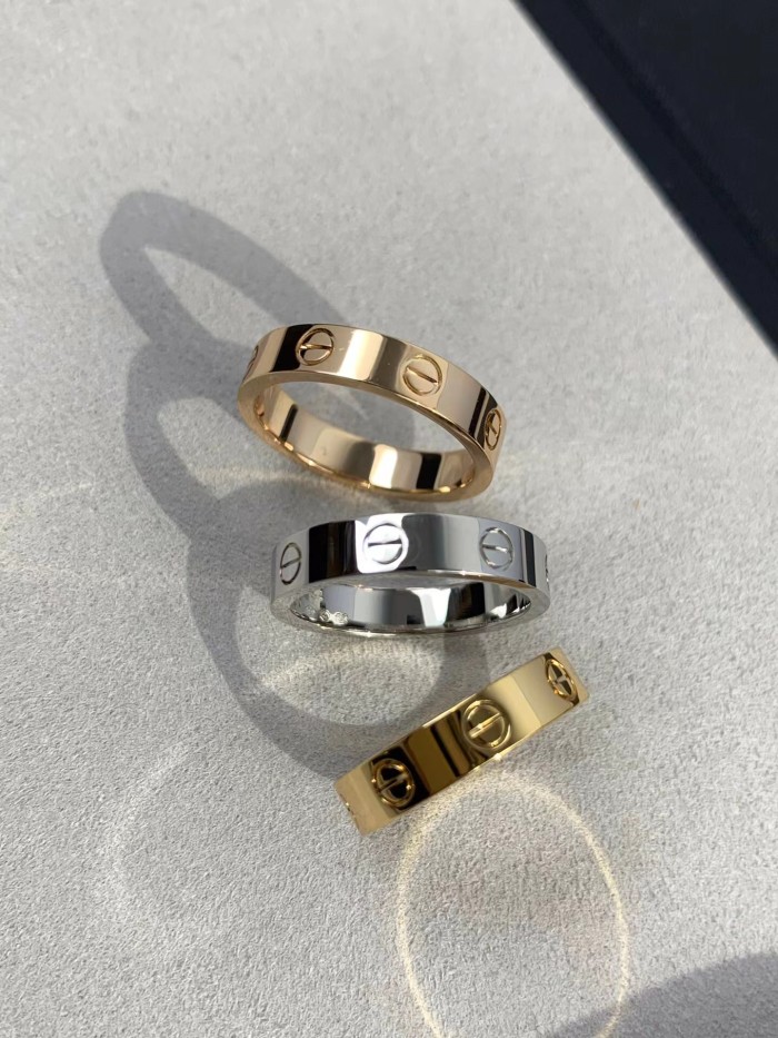 4mm smooth tricolor V gold ring