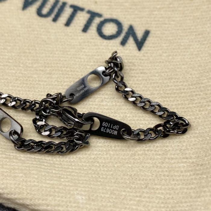 Black Old Flower Leather Pendant Necklace