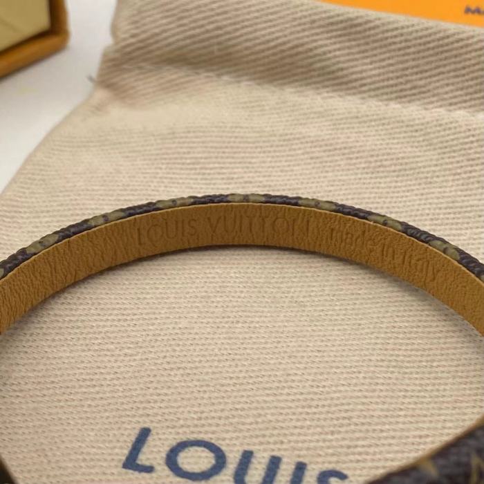 Leather luggage pendant button Bracelet