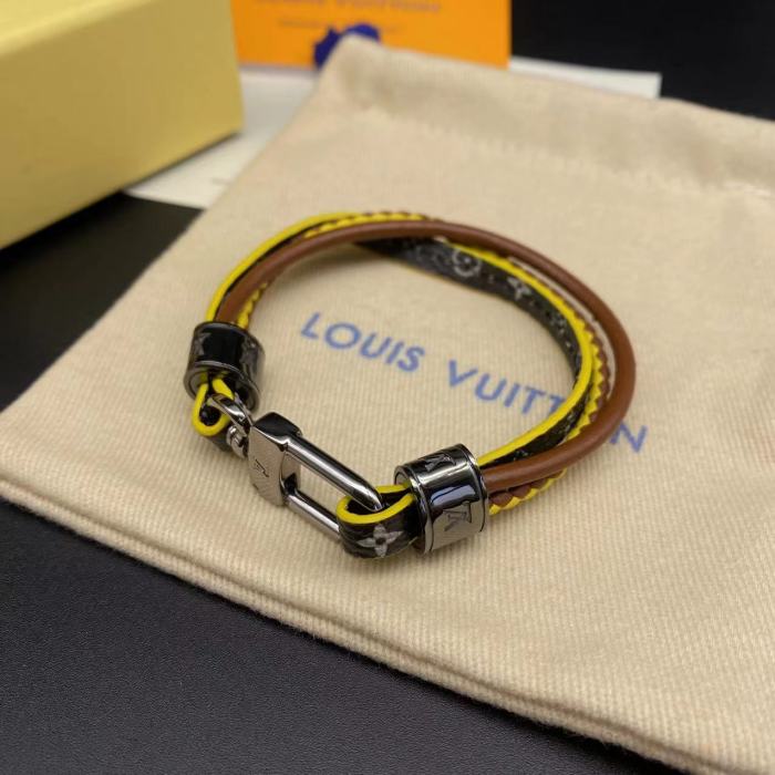 Leather ring bracelet