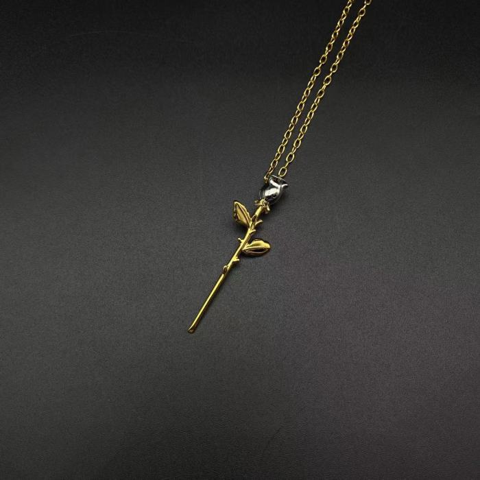 Rose Pendant Necklace