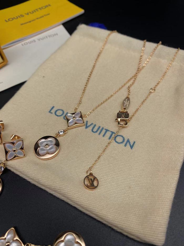 Logo set earring bracelet necklace