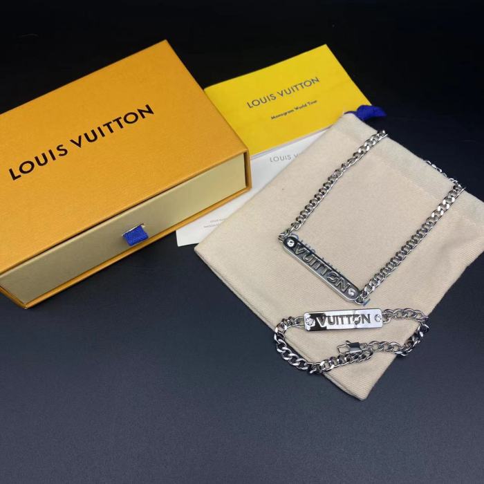 Diamond logo necklace bracelet