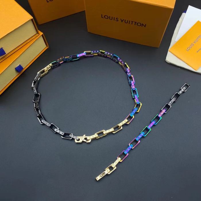 LV半黑半炫彩竹节手链项链合集