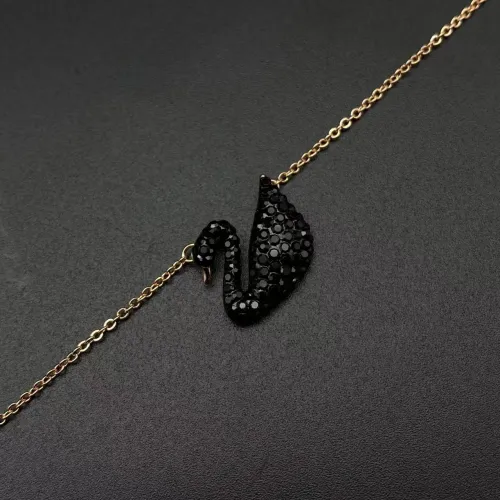Classic Swan Necklace