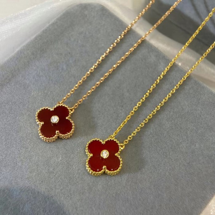 Diamond Four Leaf Grass Necklace