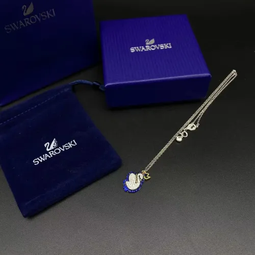 Swan pendant necklace