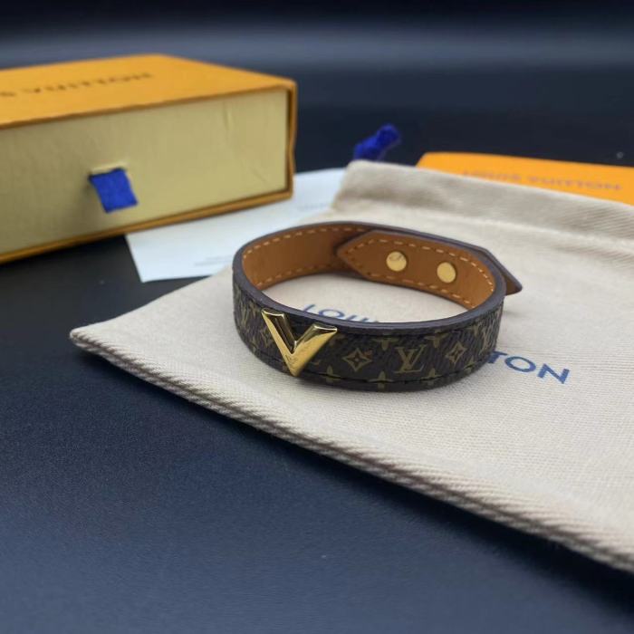 Leather Bracelet metal letter button Bracelet