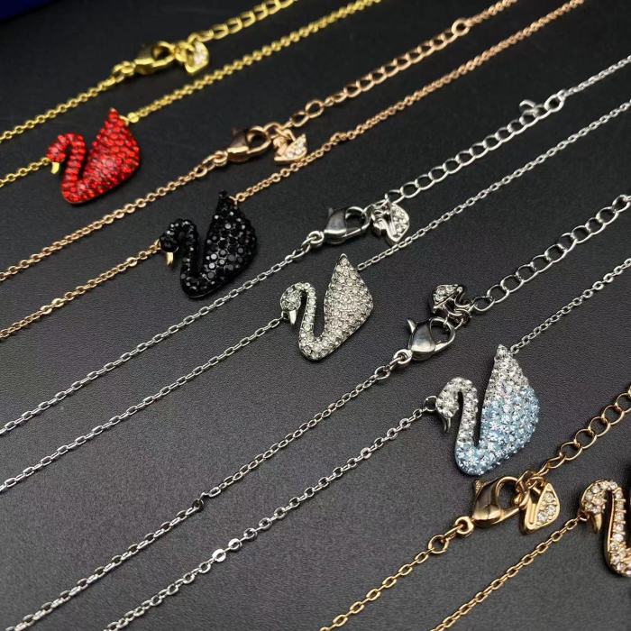 Classic Swan Necklace