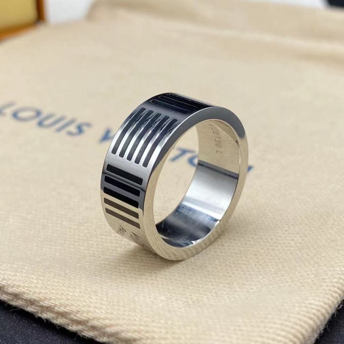 Striped embossed ring