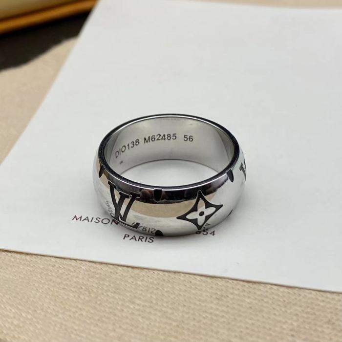 Smooth embossed black logo letter ring