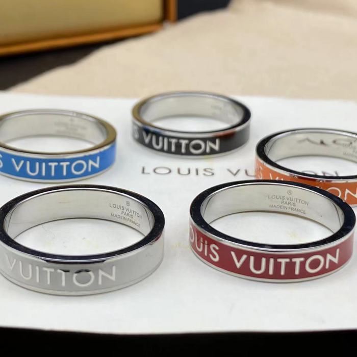 Colorful steel V gold ring