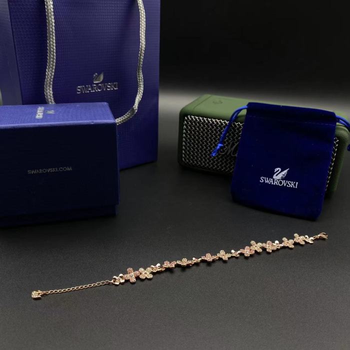施华洛世奇小花手链