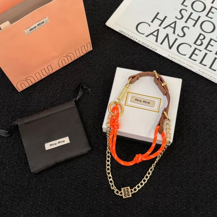 Multi colored hanging chain