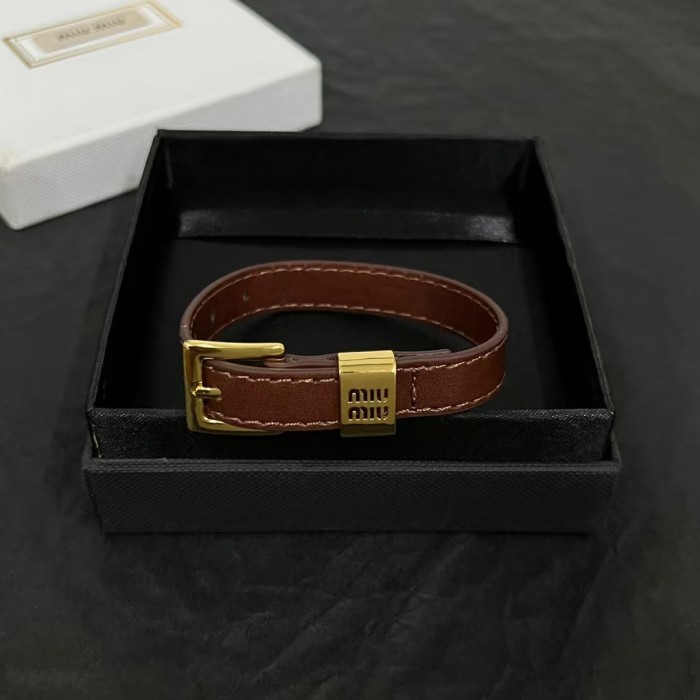 Belt bracelet
