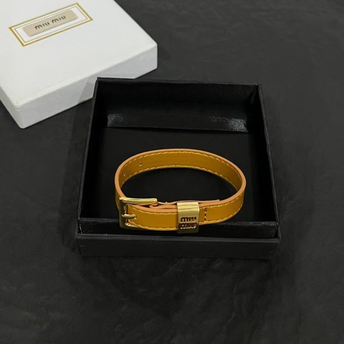 Belt bracelet