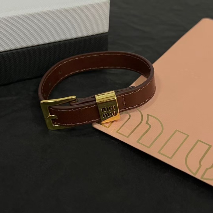 Belt bracelet
