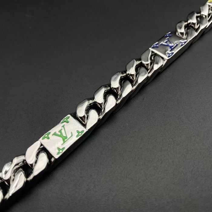 Colorful engraved necklace