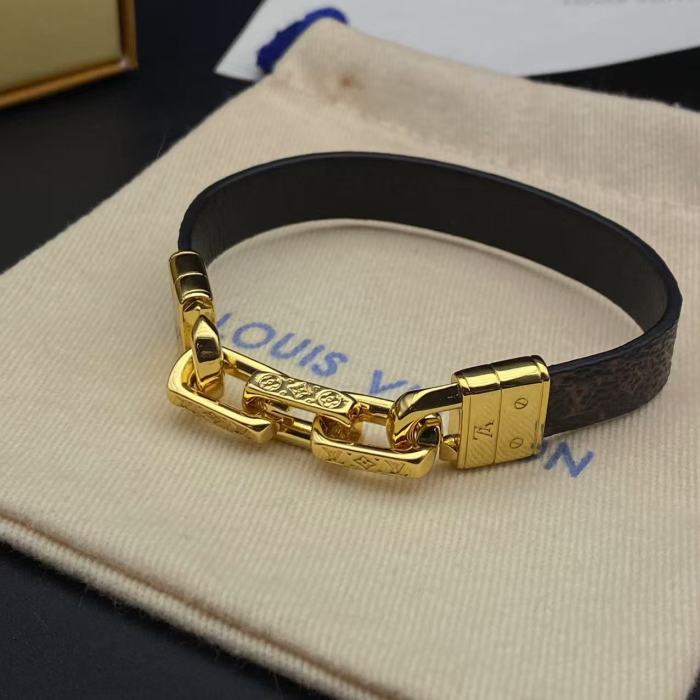 Leather ring bracelet