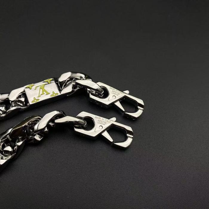 Colorful engraved necklace