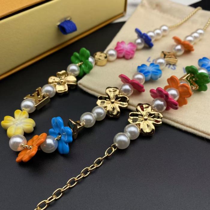 Flower bracelet necklace