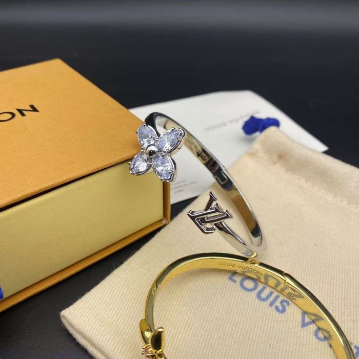 Little Flower Opening Bracelet