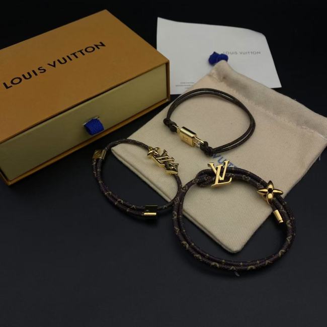 Three leather ring bracelets