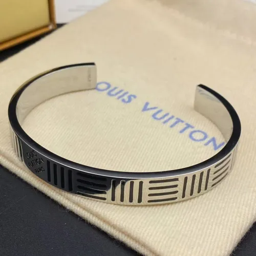 Steel ring bracelet with opening