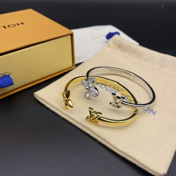 Little Flower Opening Bracelet