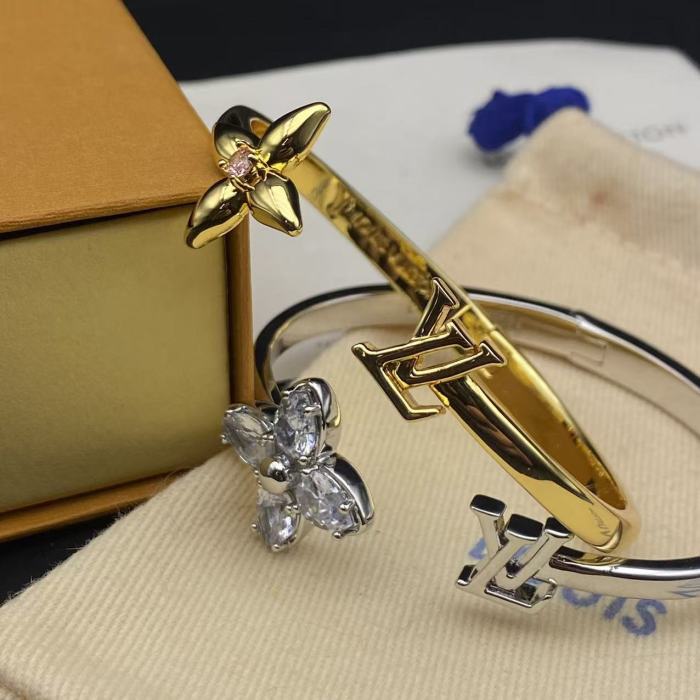 Little Flower Opening Bracelet