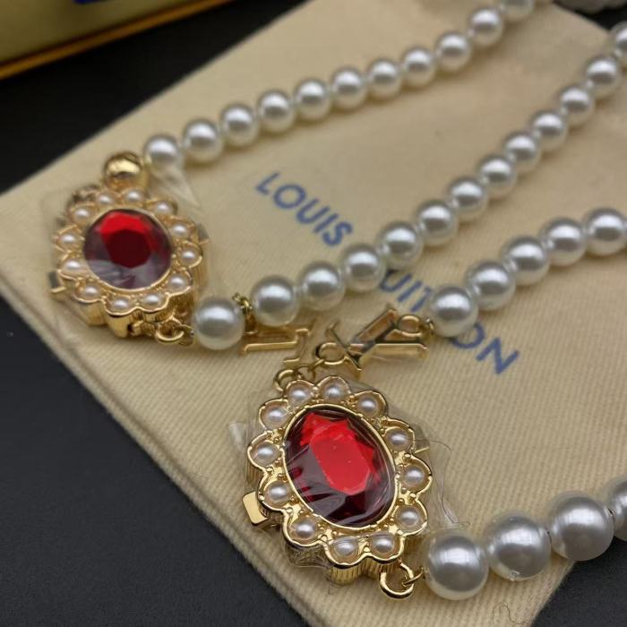 Ruby necklace bracelet