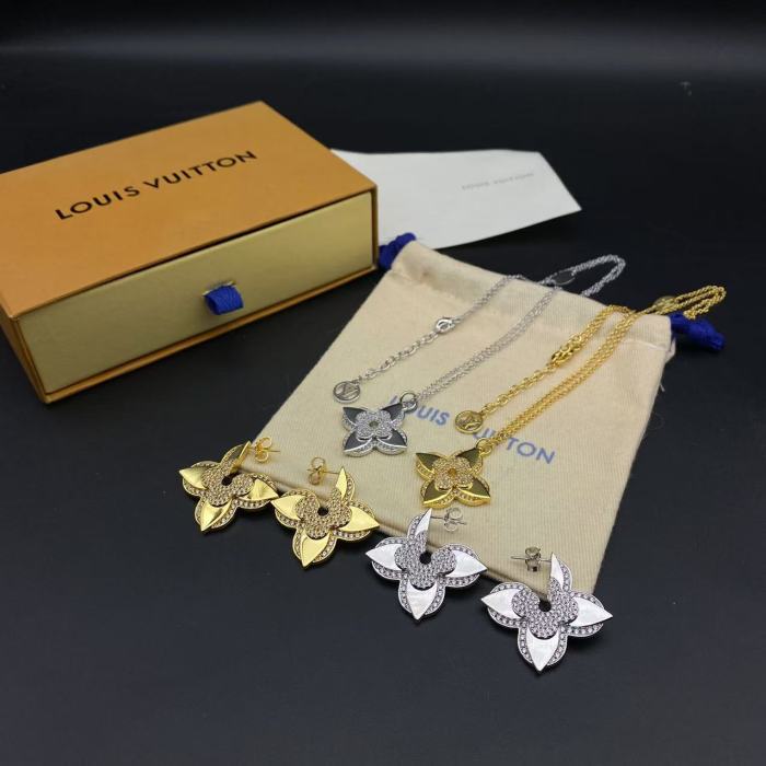 Small flower logo style necklace earrings