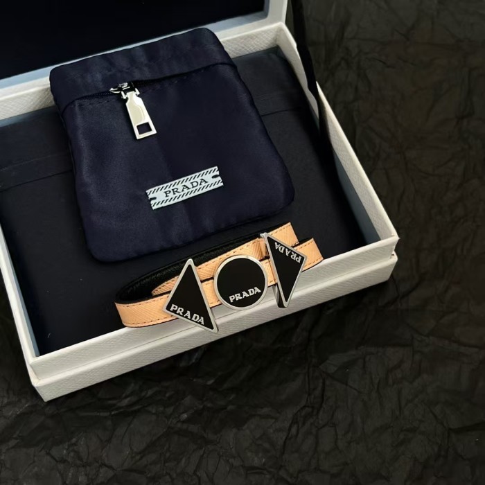 Inverted triangle double-layer bracelet