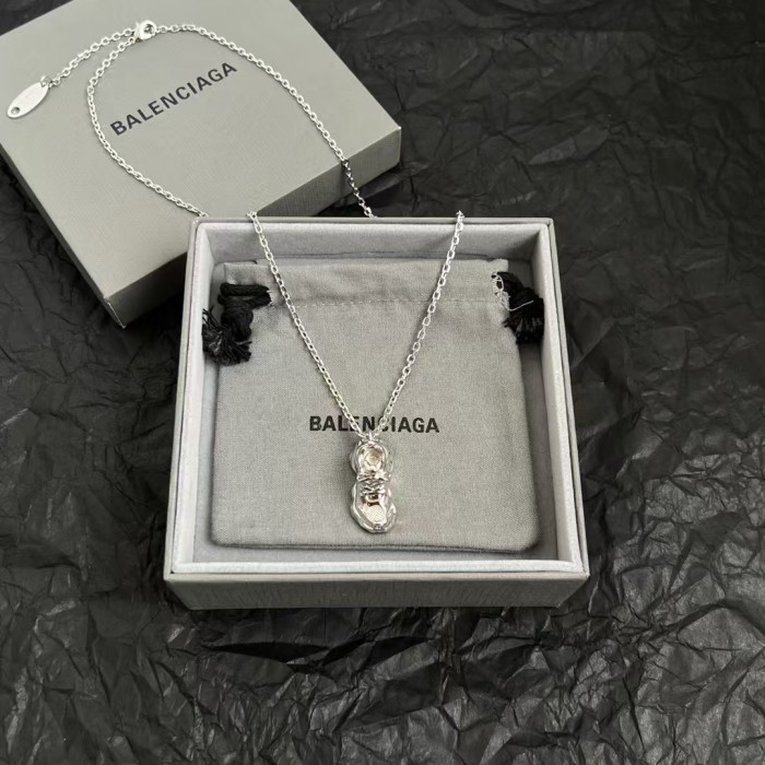 Shoe pendant necklace