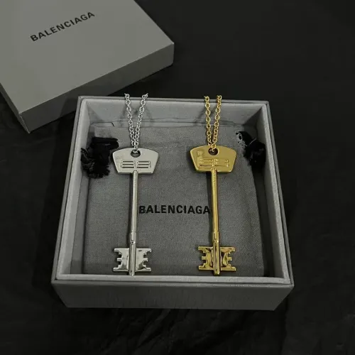 Key pendant necklace