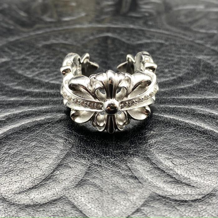 Cross ring with diamond opening