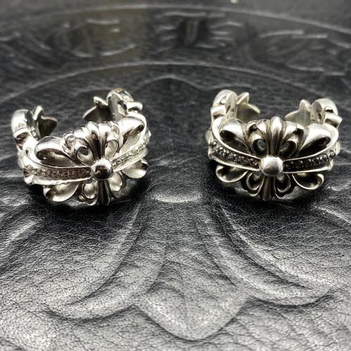 Cross ring with diamond opening