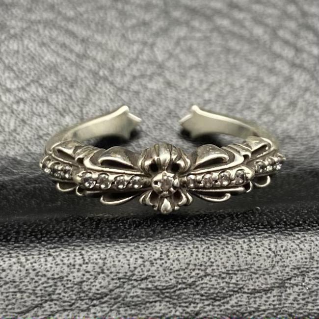 Cross ring with diamond opening