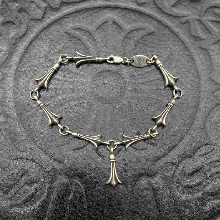 Tassel bracelet